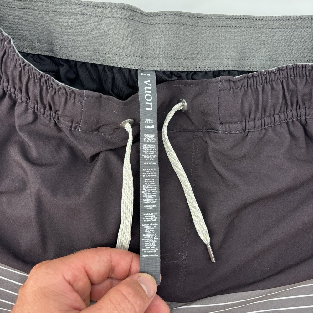 Vuori Trail Shorts 2.0 Mens Small Brown Gray Striped V341 Performance 6" Inseam - Picture 3 of 6